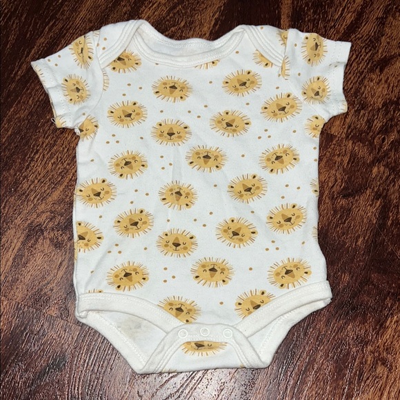 Lion Print Baby Onesie - Picture 1 of 6